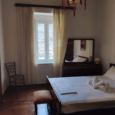 Arxontiko Avli Sigara -- Terrace -- 10 Min Drive To Andros Town Feriehus Sineti