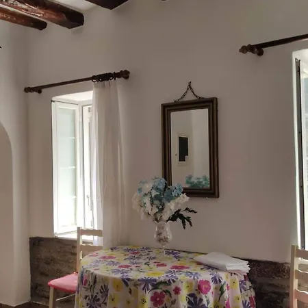 Arxontiko Avli Sigara -- Terrace -- 10 Min Drive To Andros Town Feriehus Sineti